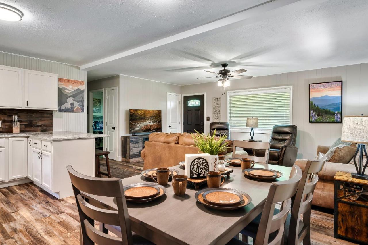 Вилла Modern Pigeon Forge Gem Near Dollywood, Gatlinburg & Smokies - 2 Mins To Pkwy & Strip, Hot Tub, Fire Pit, Cable, Hi-Speed Wifi Экстерьер фото